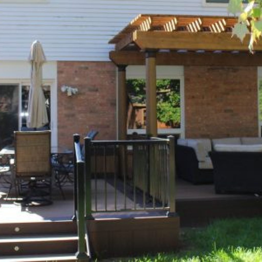 Crafting Elevated Outdoor Living: The Art of Expert Deck Building