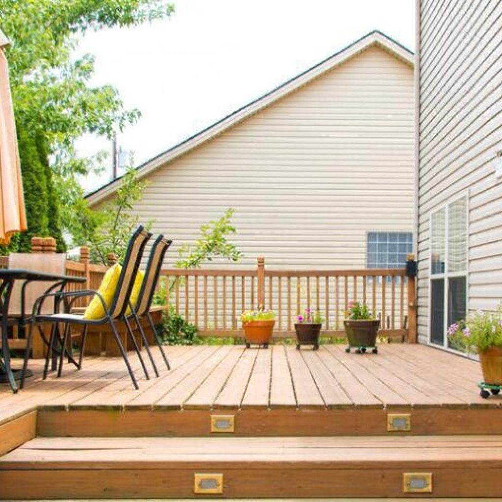 Ways Deck Builders Can Rejuvenate Your Backyard